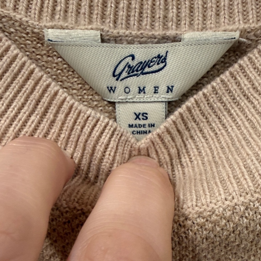 Grayers Classic Beige Wool Crew Neck Sweater - Picture 2 of 4
